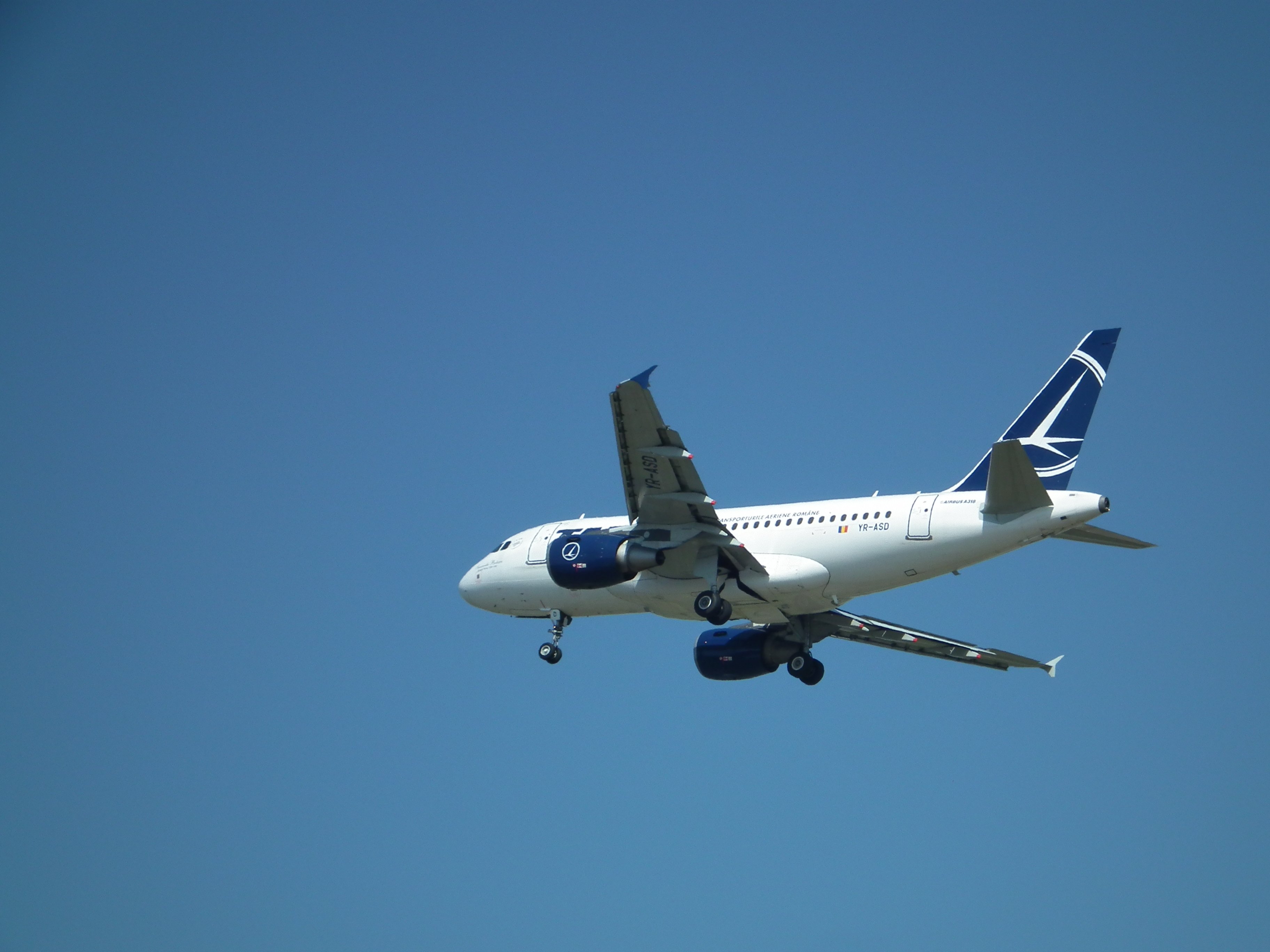 TAROM